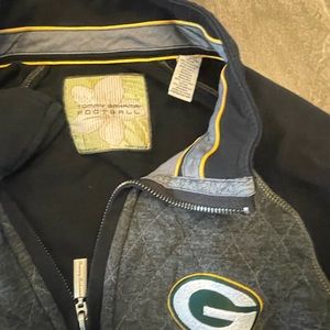 Large Tommy Bahama Green Bay Packers quarter zip